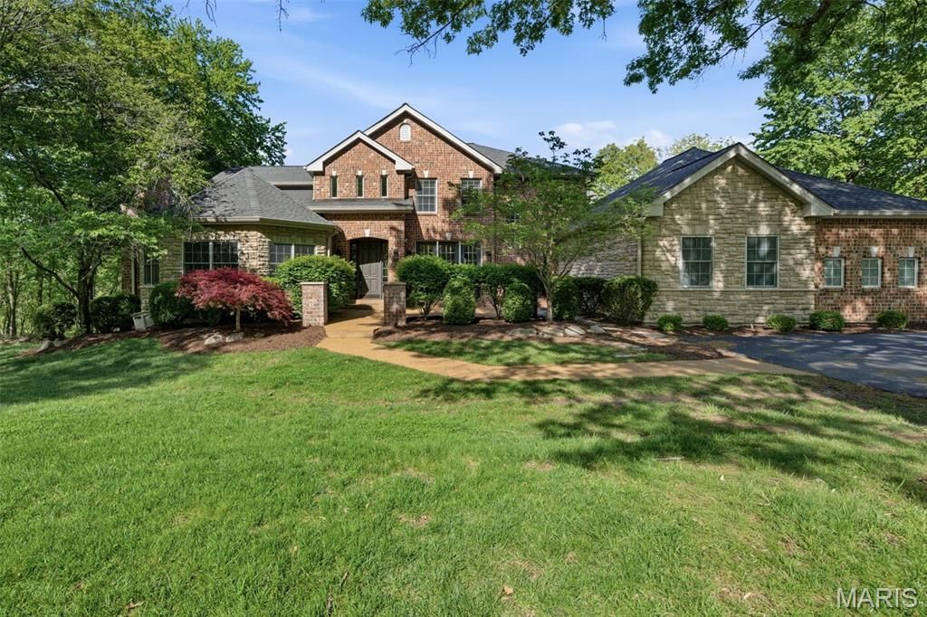 1532 Shepard Road, St Louis, MO 63038