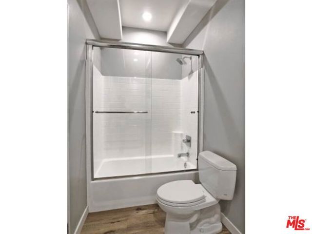10560 SANTA MONICA 104, Los Angeles, CA 90025