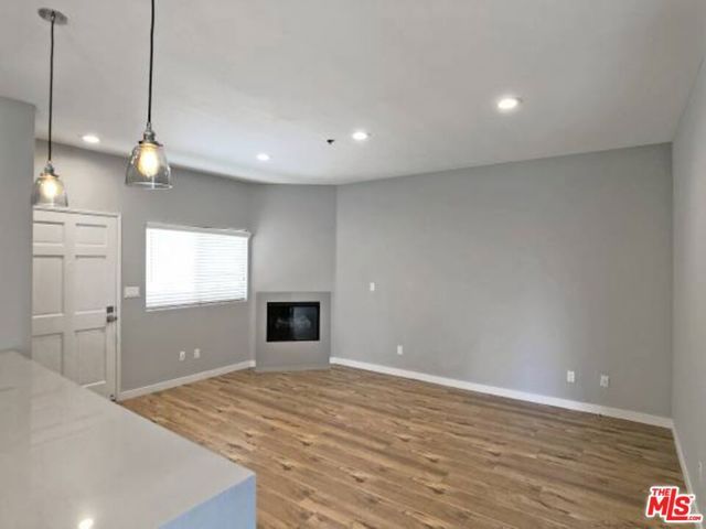 10560 SANTA MONICA 104, Los Angeles, CA 90025