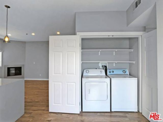 10560 SANTA MONICA 104, Los Angeles, CA 90025