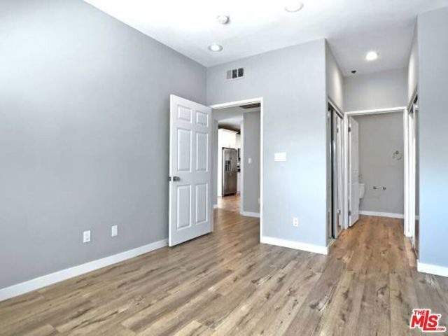 10560 SANTA MONICA 104, Los Angeles, CA 90025