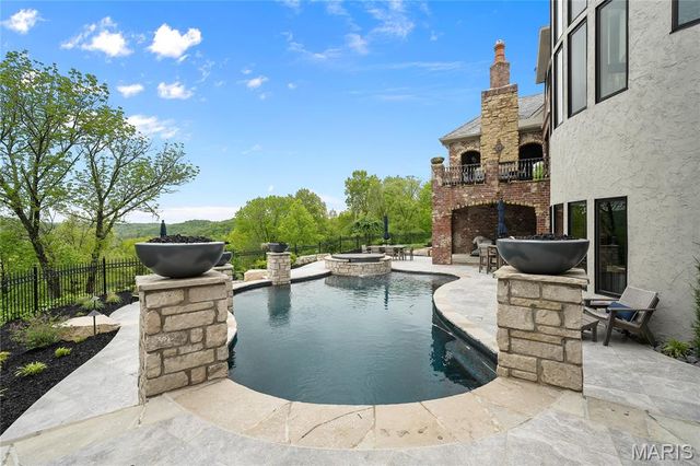 544 Quail Ridge Lane, St Albans, MO 63073