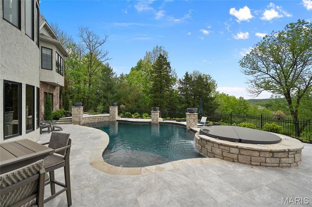 544 Quail Ridge Lane, St Albans, MO 63073