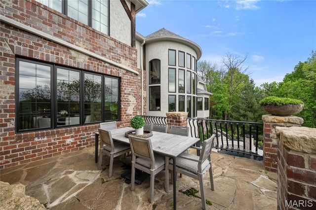 544 Quail Ridge Lane, St Albans, MO 63073