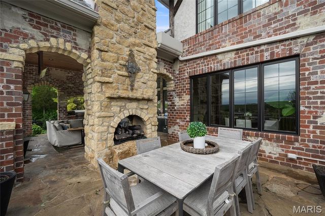 544 Quail Ridge Lane, St Albans, MO 63073