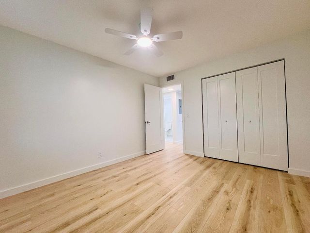 130 Chatham F, West Palm Beach, FL 33417