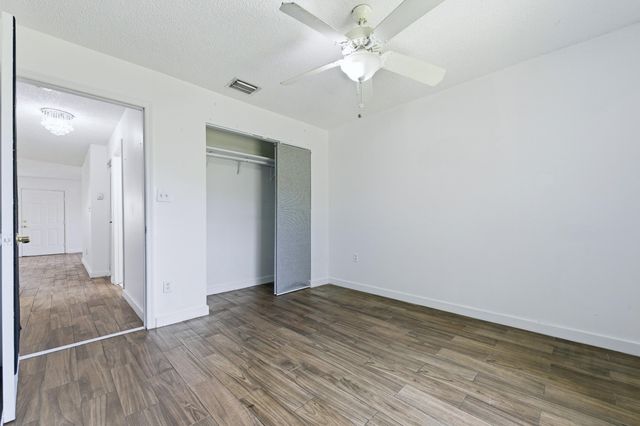 6088 Heather Street, Jupiter, FL 33458