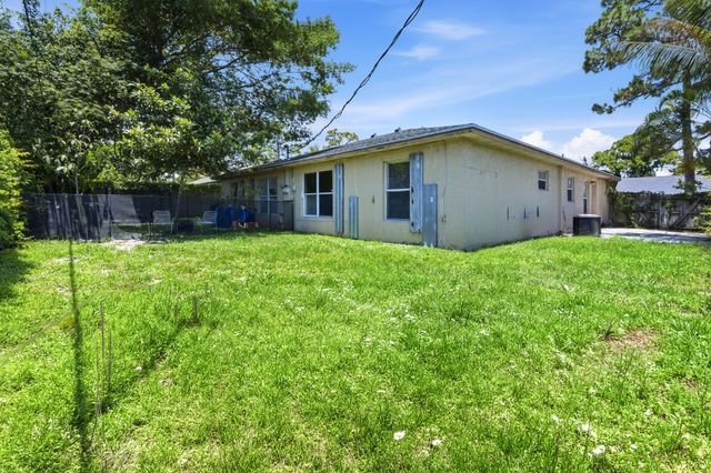 6088 Heather Street, Jupiter, FL 33458