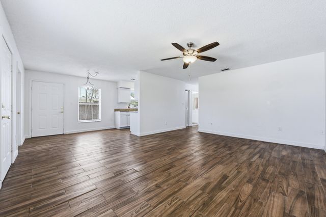 6088 Heather Street, Jupiter, FL 33458