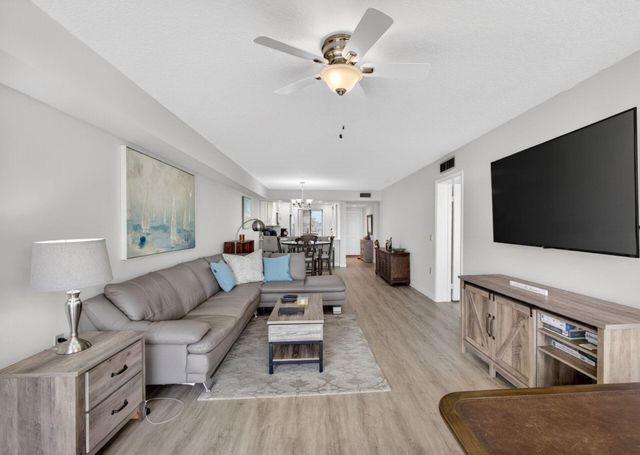 2441 Village Boulevard 403, West Palm Beach, FL 33409