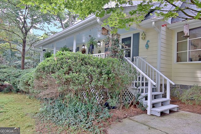 100 Hillside Drive, Fayetteville, GA 30214