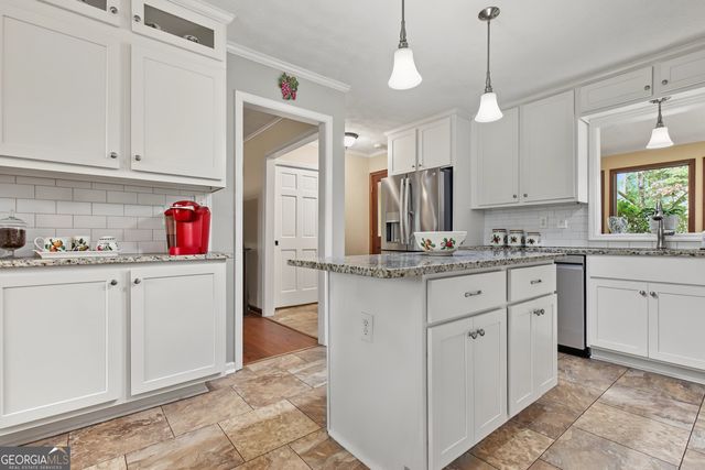 100 Hillside Drive, Fayetteville, GA 30214
