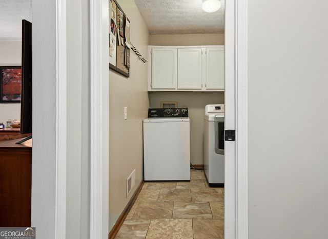 100 Hillside Drive, Fayetteville, GA 30214