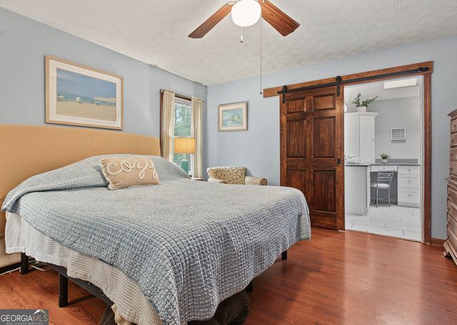 100 Hillside Drive, Fayetteville, GA 30214