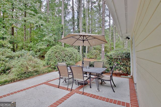 100 Hillside Drive, Fayetteville, GA 30214