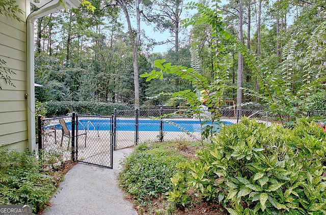 100 Hillside Drive, Fayetteville, GA 30214