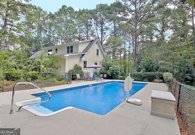 100 Hillside Drive, Fayetteville, GA 30214