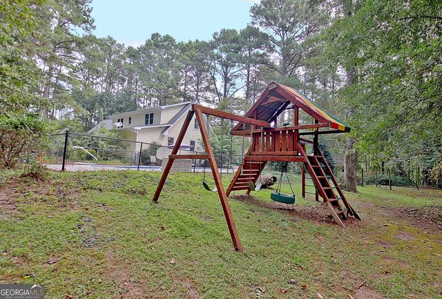 100 Hillside Drive, Fayetteville, GA 30214