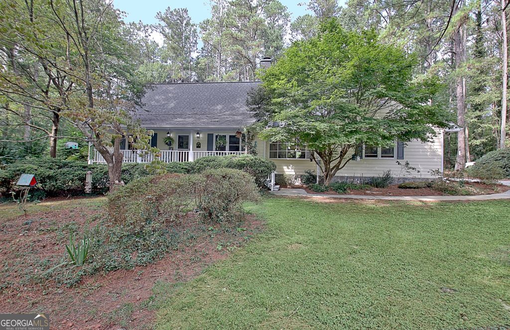 100 Hillside Drive, Fayetteville, GA 30214
