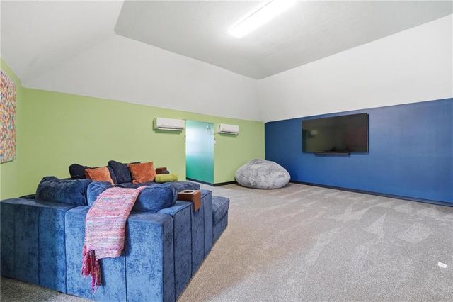 3317 N 103rd Court, Kansas City, KS 66109