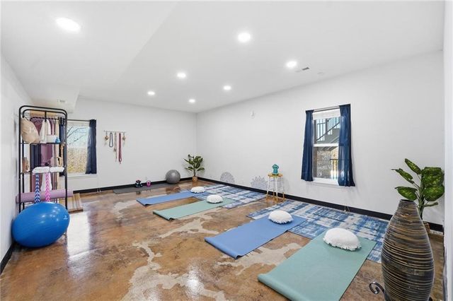 3317 N 103rd Court, Kansas City, KS 66109