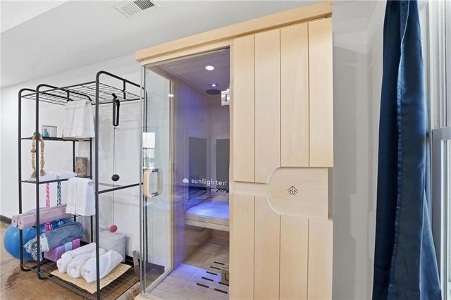 3317 N 103rd Court, Kansas City, KS 66109