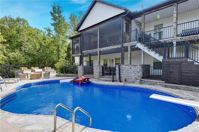 3317 N 103rd Court, Kansas City, KS 66109