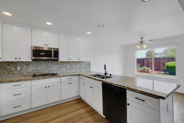 3271 Stonegate Dr, Yuba City, CA 95993