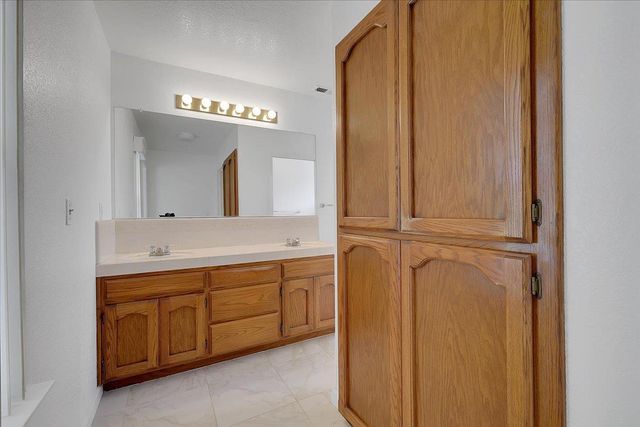 3271 Stonegate Dr, Yuba City, CA 95993