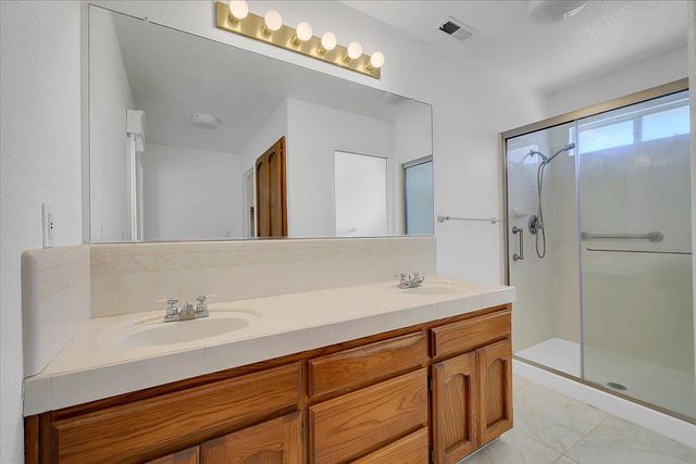 3271 Stonegate Dr, Yuba City, CA 95993