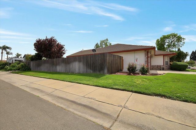 3271 Stonegate Dr, Yuba City, CA 95993