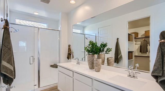 15796 W WINSLOW Avenue, Goodyear, AZ 85338