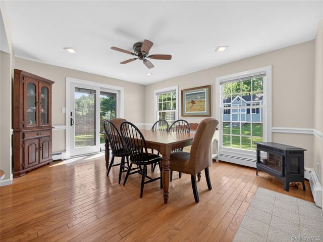 42 Chestnut Oval, Orangeburg, NY 10962