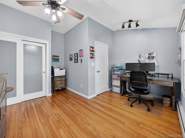 42 Chestnut Oval, Orangeburg, NY 10962