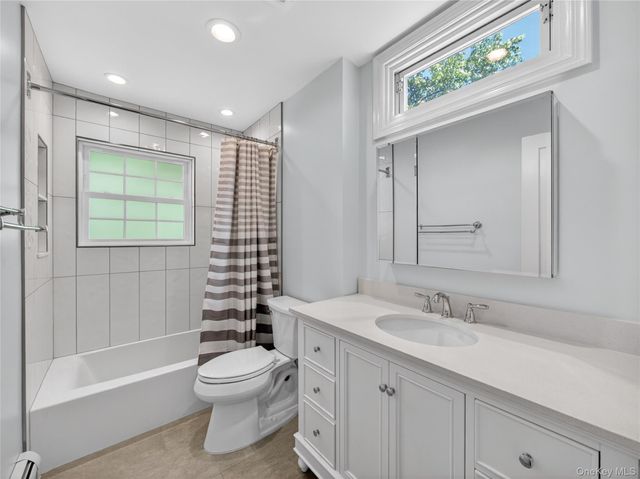42 Chestnut Oval, Orangeburg, NY 10962