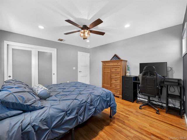 42 Chestnut Oval, Orangeburg, NY 10962
