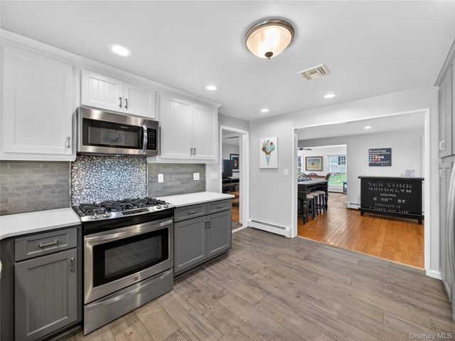 42 Chestnut Oval, Orangeburg, NY 10962