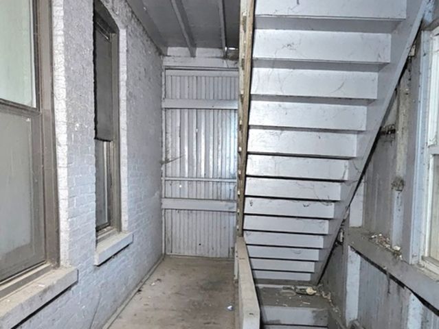 1342 S FAIRFIELD Avenue, Chicago, IL 60608