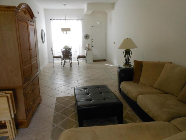 7472 LA PAZ Boulevard 309, Boca Raton, FL 33433