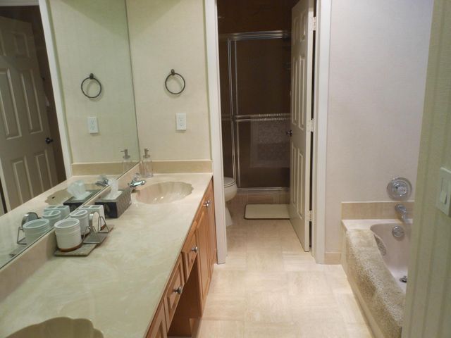 7472 LA PAZ Boulevard 309, Boca Raton, FL 33433