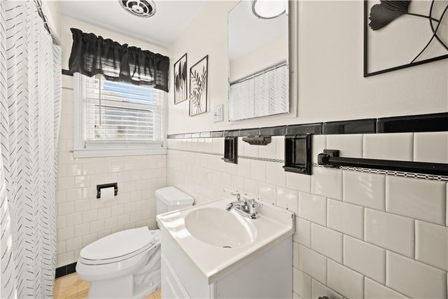 52 Earl Street, West Warwick, RI 02893