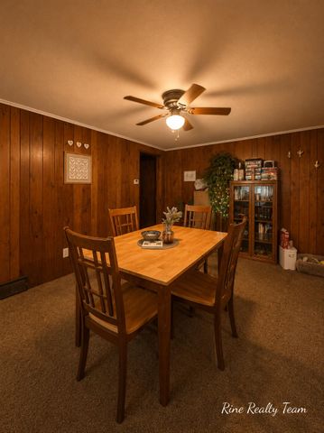 18 E Montgomery Street, Hillsdale, MI 49242
