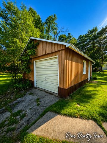 18 E Montgomery Street, Hillsdale, MI 49242