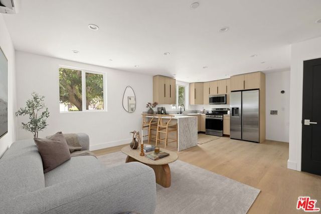 23861 Gilmore Street, Los Angeles, CA 91307