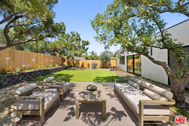 23861 Gilmore Street, Los Angeles, CA 91307