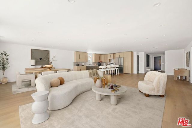 23861 Gilmore Street, Los Angeles, CA 91307