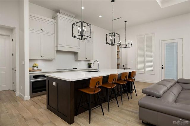 3209 W Brentwood Street, Edinburg, TX 78539