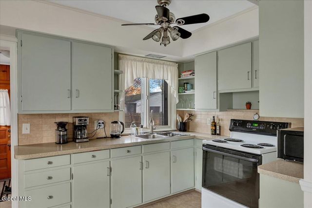 1157 McClellan Street, Schenectady, NY 12309