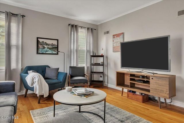 1157 McClellan Street, Schenectady, NY 12309