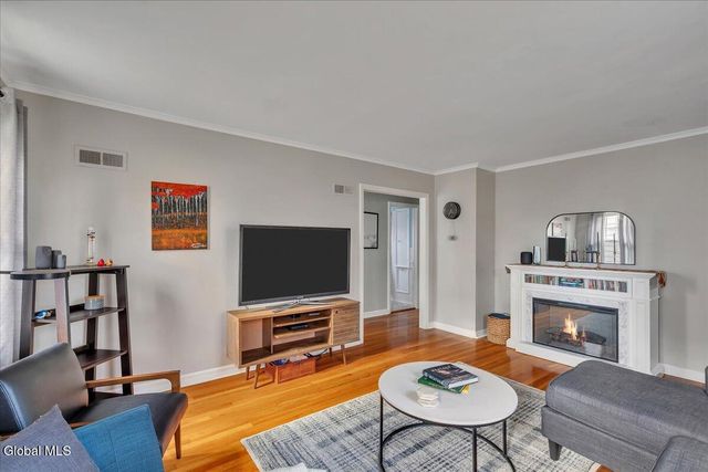 1157 McClellan Street, Schenectady, NY 12309